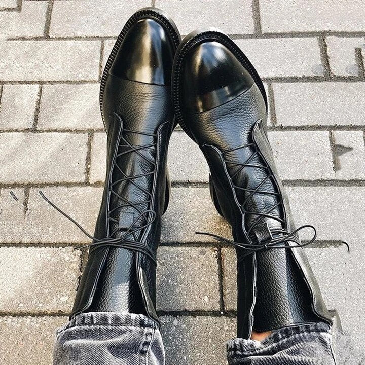 Stylowe botki premium ze sznurowadłami, spiczastym noskiem, na niewysokim obcasie, w kolorze brązowym dla kobiet.