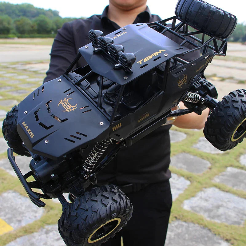 Terenowy buggy RC 4WD ze światłami LED, idealny dla dzieci; kolor czarny, duże koła terenowe, 37cm.