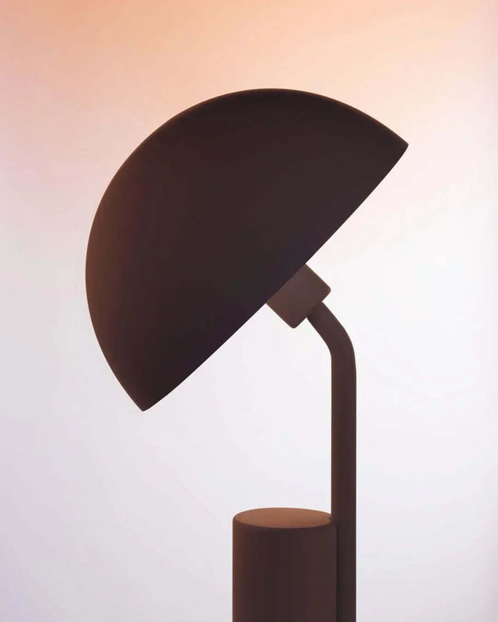 Wszechstronna lampa stołowa do sypialni