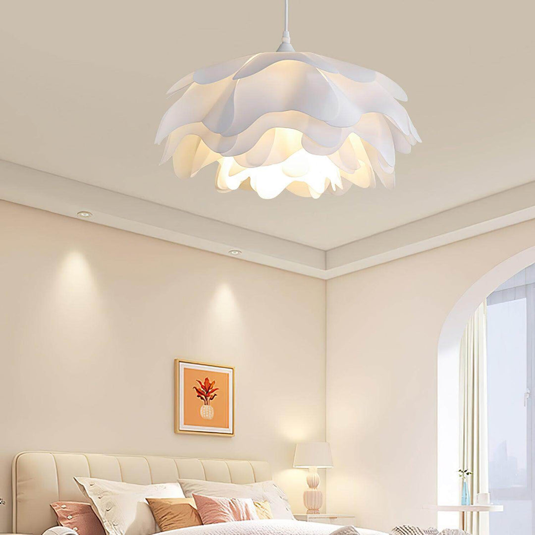 Lampa wisząca kwiatowa, biała, sypialnia