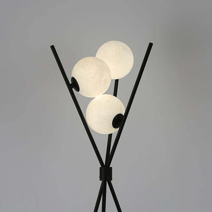 Designerska lampa do sypialni i biura
