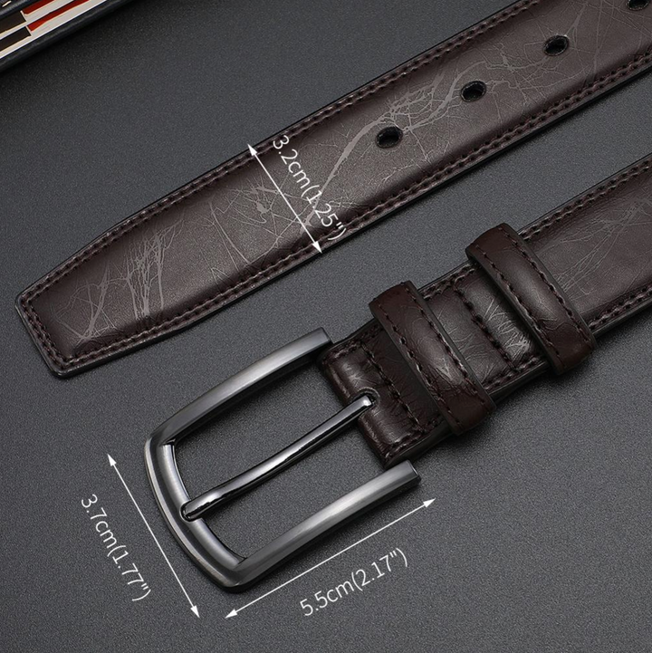 Brązowy, skórzany pasek męski ze srebrną klamrą, ponadczasowy i elegancki design, idealny do stylizacji formalnych lub casualowych