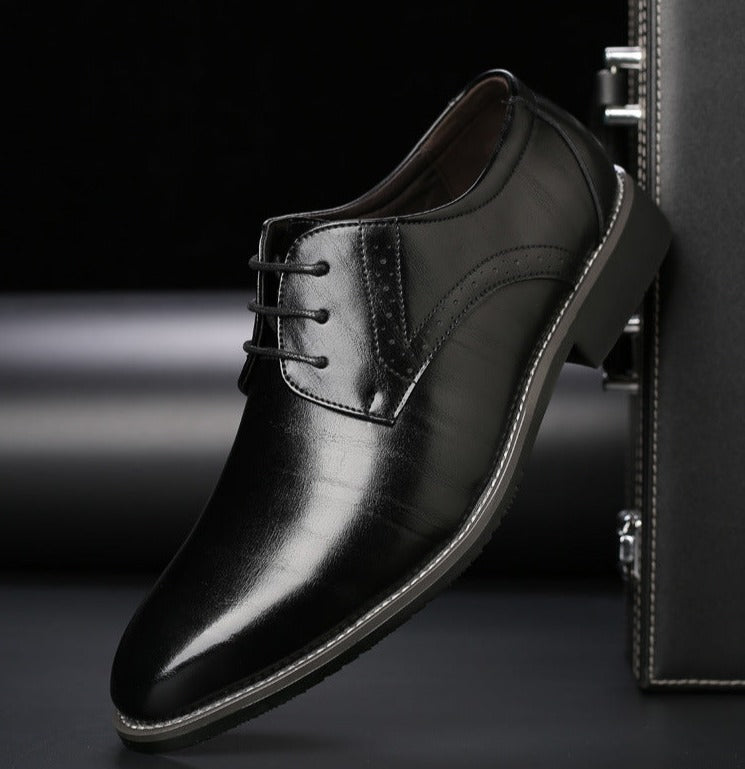 Eleganckie męskie buty sznurowane ze skóry w kolorze czarnym, brązowym, niebieskim i jasnobrązowym z wygodną podeszwą, wyrafinowany styl.
