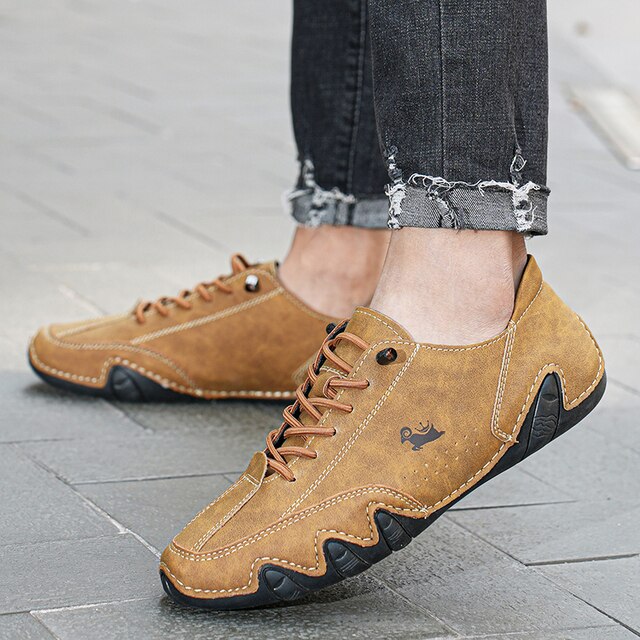 Buty barefoot unisex ze skóry FlexiMarche, minimalistyczne i elastyczne, do naturalnego i eleganckiego chodzenia.