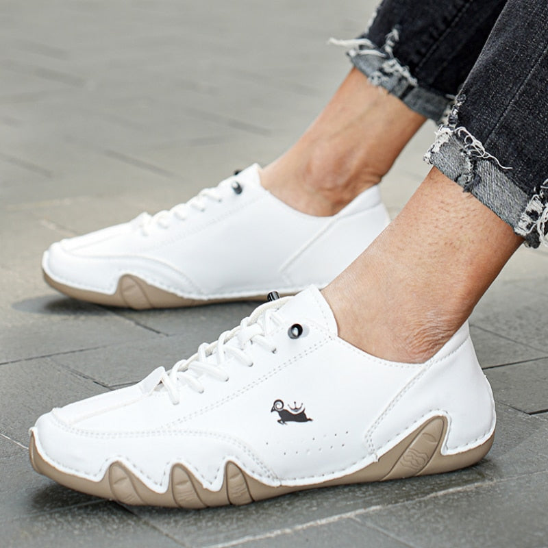 Buty barefoot unisex ze skóry FlexiMarche, minimalistyczne i elastyczne, do naturalnego i eleganckiego chodzenia.