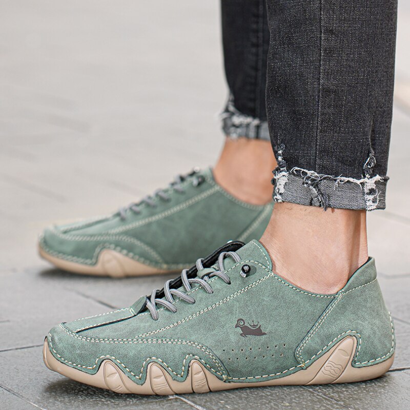 Buty barefoot unisex ze skóry FlexiMarche, minimalistyczne i elastyczne, do naturalnego i eleganckiego chodzenia.