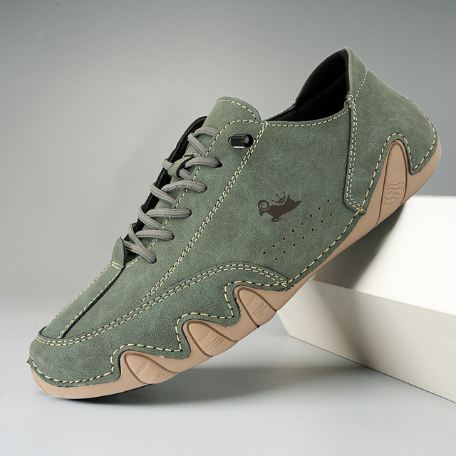 Buty barefoot unisex ze skóry FlexiMarche, minimalistyczne i elastyczne, do naturalnego i eleganckiego chodzenia.