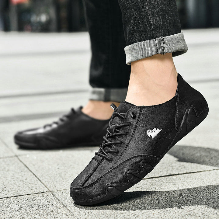 Buty barefoot unisex ze skóry FlexiMarche, minimalistyczne i elastyczne, do naturalnego i eleganckiego chodzenia.