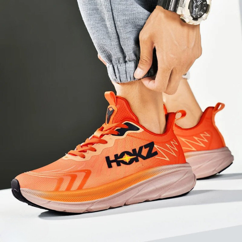 Lekkie buty do biegania damskie w kolorze czarno-białym, z amortyzacją, nowoczesny design, widok z boku