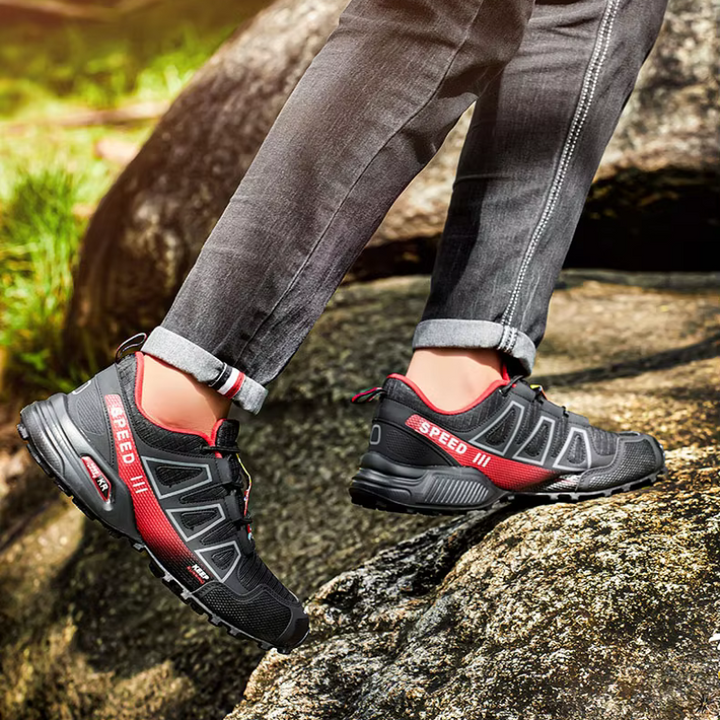 Męskie buty trekkingowe, amortyzująca podeszwa, komfort ortopedyczny, czarne, górzysty teren