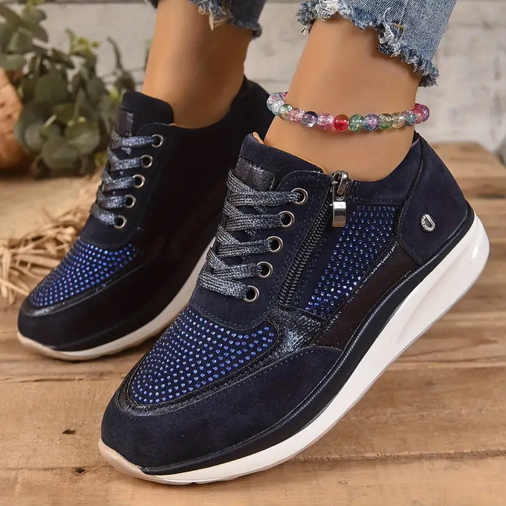 Czarne damskie buty sportowe, ergonomiczny komfort, nowoczesny styl, oddychające materiały do codziennych aktywności i sportu
