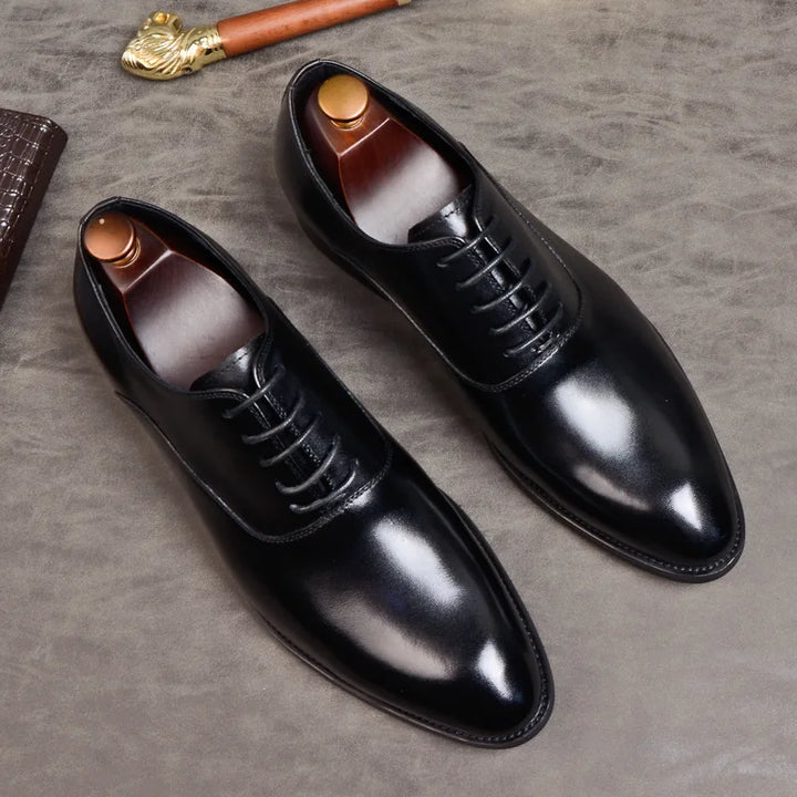 Eleganckie męskie buty z prawdziwej skóry, wyrafinowany design w kolorze brązowym i czarnym, optymalny komfort na każdą okazję.