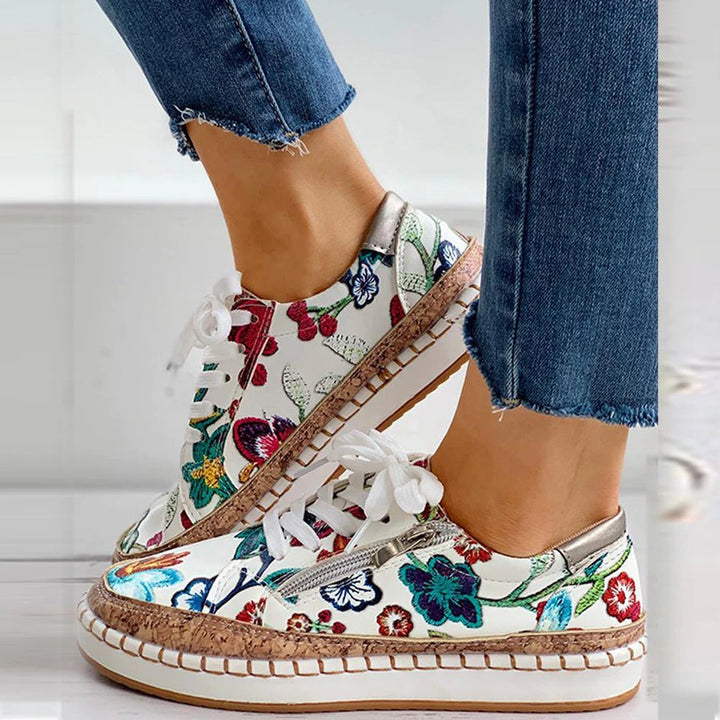 Eleganckie, wygodne, damskie buty z kwiatowym wzorem, lekkie podeszwy i żywy design dla modnego stylu.
