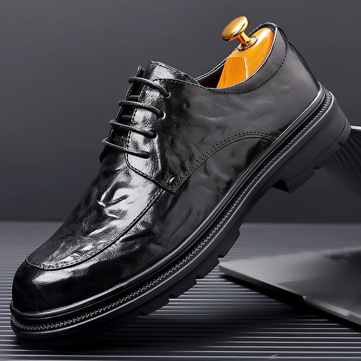 Męskie buty wizytowe Oxford ze skóry ziarnistej, klasyczny i wyrafinowany design z zamkniętym sznurowaniem, brązowe lub czarne.
