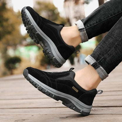Wysokiej jakości ortopedyczne buty z siateczki, eleganckie i oddychające, zapewniające wyjątkowy komfort i wsparcie dla mężczyzn.