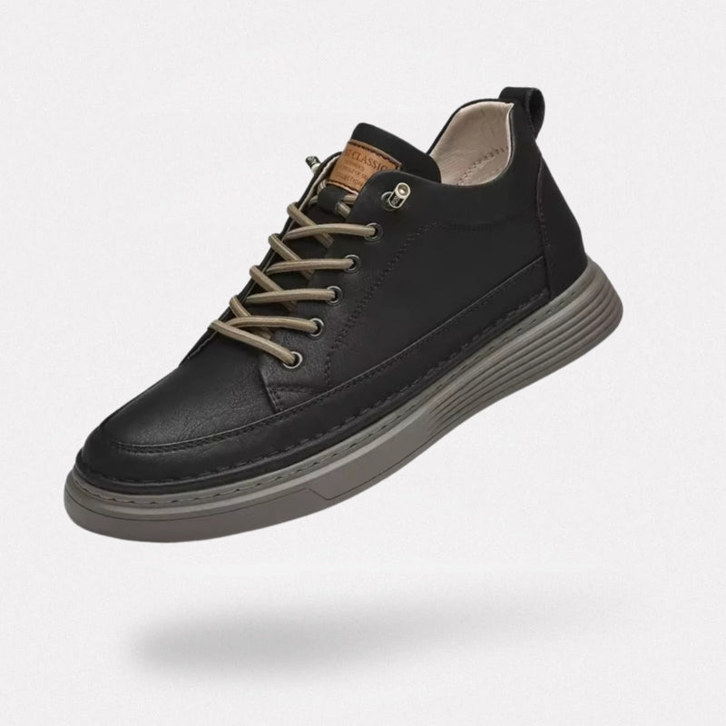 Męskie ortopedyczne buty ze skóry, elegancki design, ergonomiczna podeszwa, najwyższy komfort, kolor czarny.