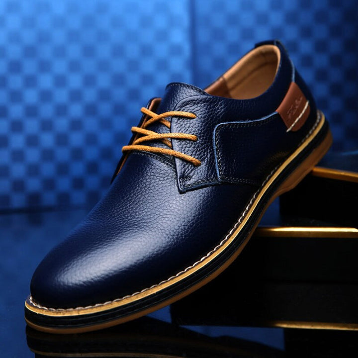 Męskie buty Oxford ze skóry, eleganckie i wygodne, w kolorze brązowym, idealne do formalnych stylizacji.