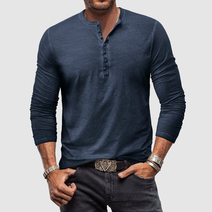 Męska klasyczna koszulka Henley z tkaniny premium, długie rękawy, dopasowany krój, ponadczasowy styl dla elegancji i komfortu.