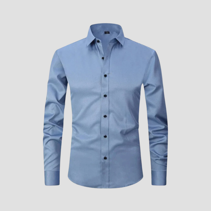 Elegancka męska koszula slim fit, nowoczesny styl, widok z przodu, dopasowany krój, klasyczny kołnierz, miękki materiał, bordowy kolor, wyraźne linie