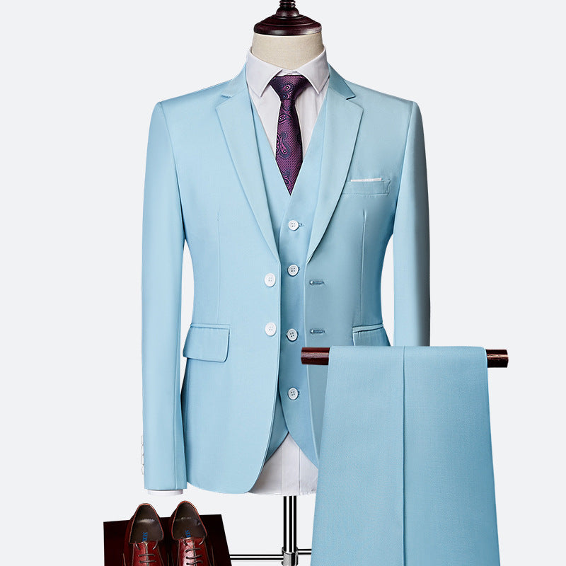 Elegancki męski garnitur trzyczęściowy, oddychający, slim-fit w kolorze niebieskim, idealny na wesela, nowoczesny i komfortowy wygląd.