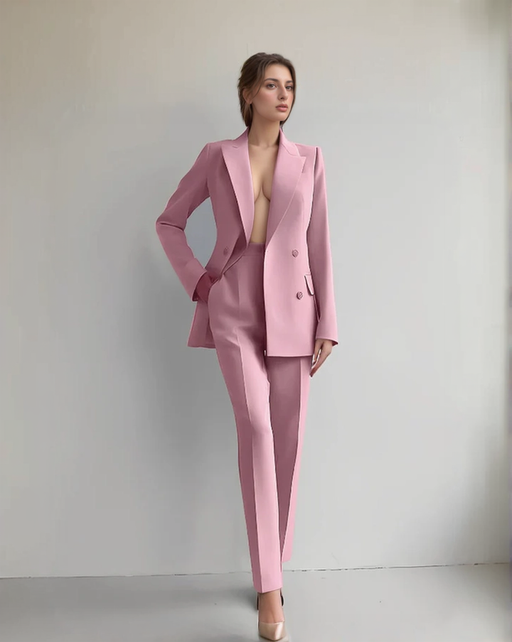Elegancki damski garnitur, podkreślający sylwetkę, ponadczasowy design