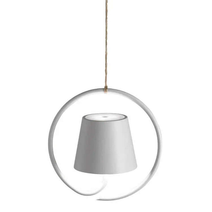 Lampa wisząca Emptyoo podświetlająca stół w jadalni