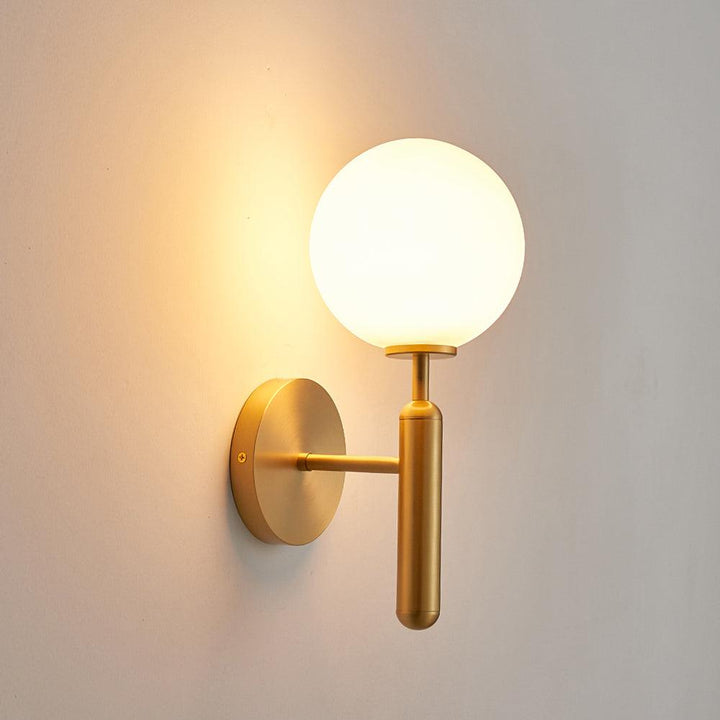 Minimalistyczna lampa ścienna Scandiluxe