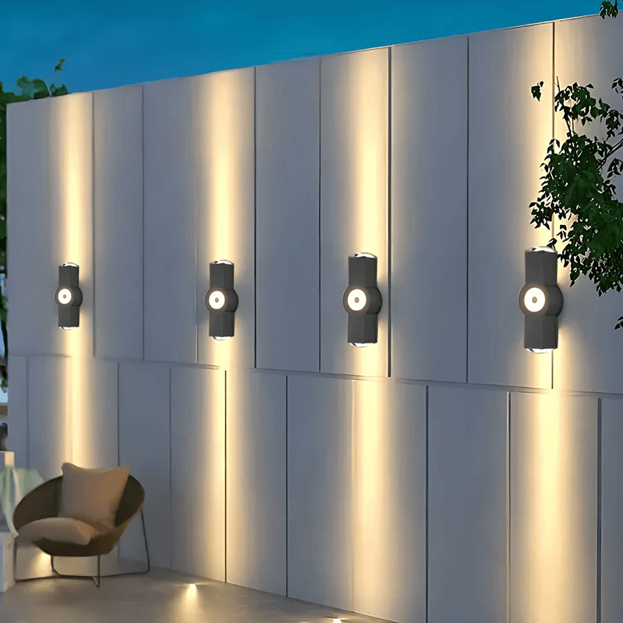 Zewnętrzna Lampa Ścienna LED - Design Krzyżowy