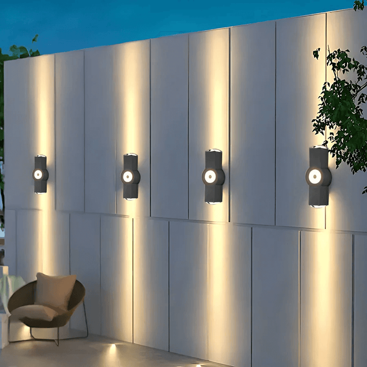 Zewnętrzna Lampa Ścienna LED - Design Krzyżowy