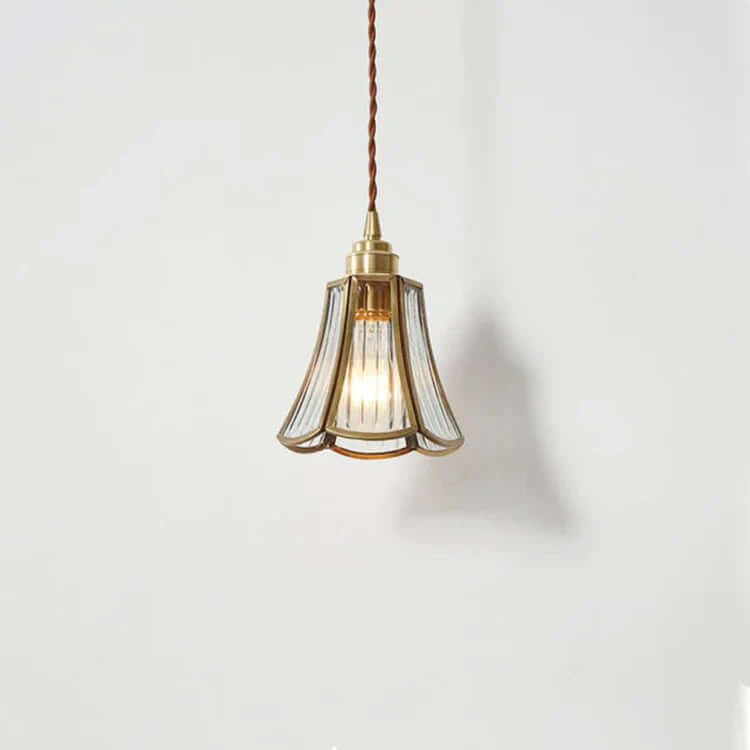 Szklana lampa wisząca mosiężna - Eleganckie oświetlenie