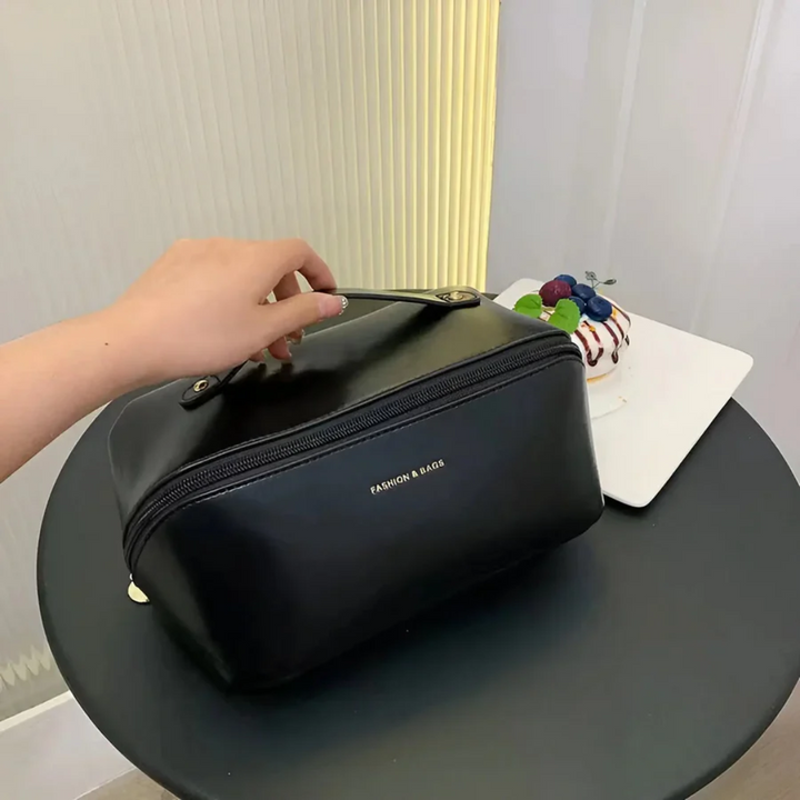 BeautyGuard: wodoodporna kosmetyczka damska. Podróżny organizer na makijaż i akcesoria, eleganckie przechowywanie.
