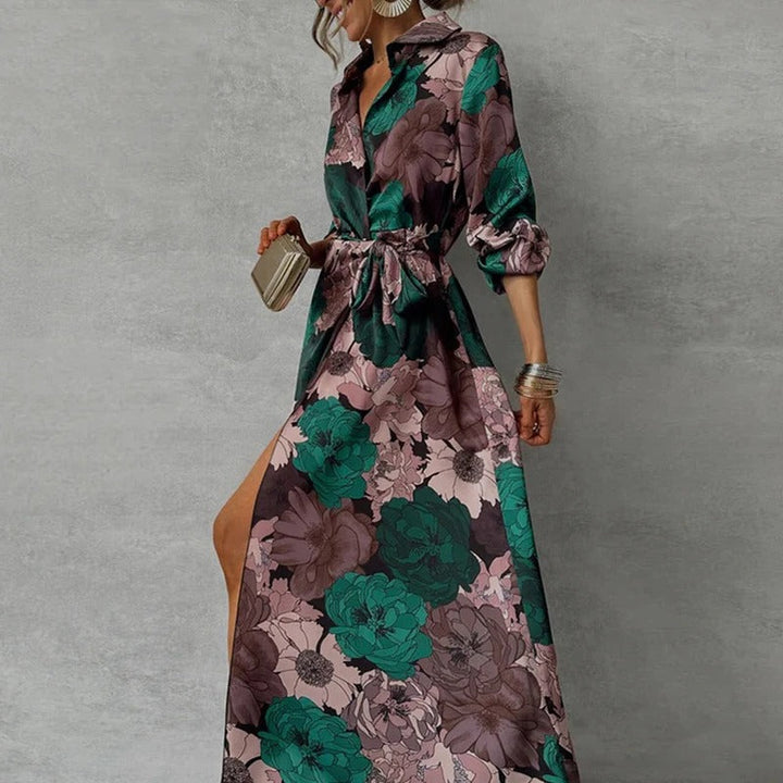 Elegancka damska sukienka maxi z kołnierzykiem i paskiem. Długie rękawy, ciemna zieleń. Wygodna moda damska.