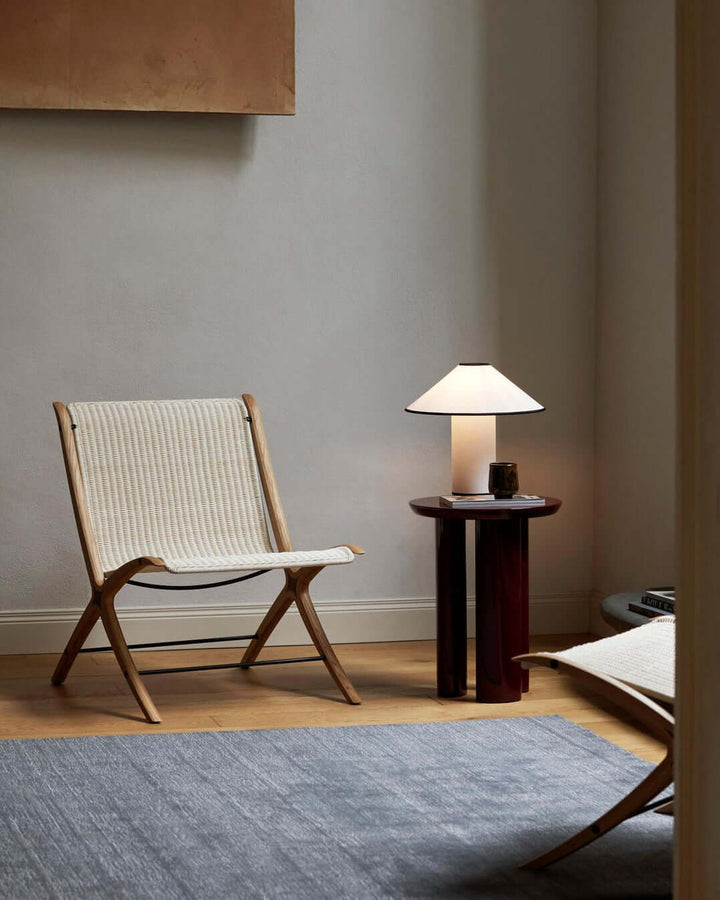 Lampa stołowa Colette z metalową i materiałową konstrukcją