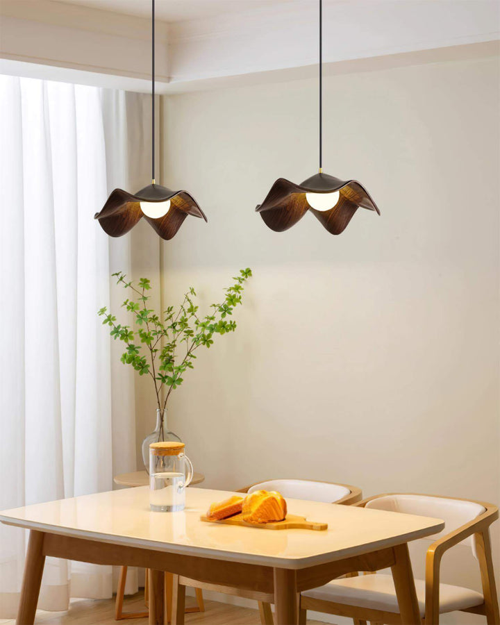 Lampa wisząca Casia w orzechowym odcieniu