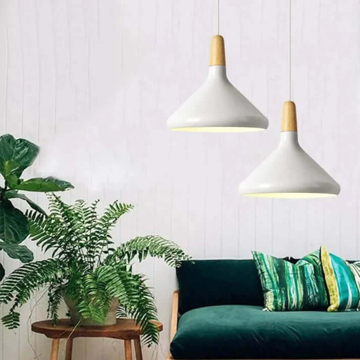 Stożkowa lampa wisząca w stylu francuskim