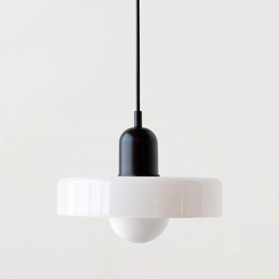 Skandynawska lampa sufitowa marmurowa, do biura lub salonu. Wyrafinowany design.