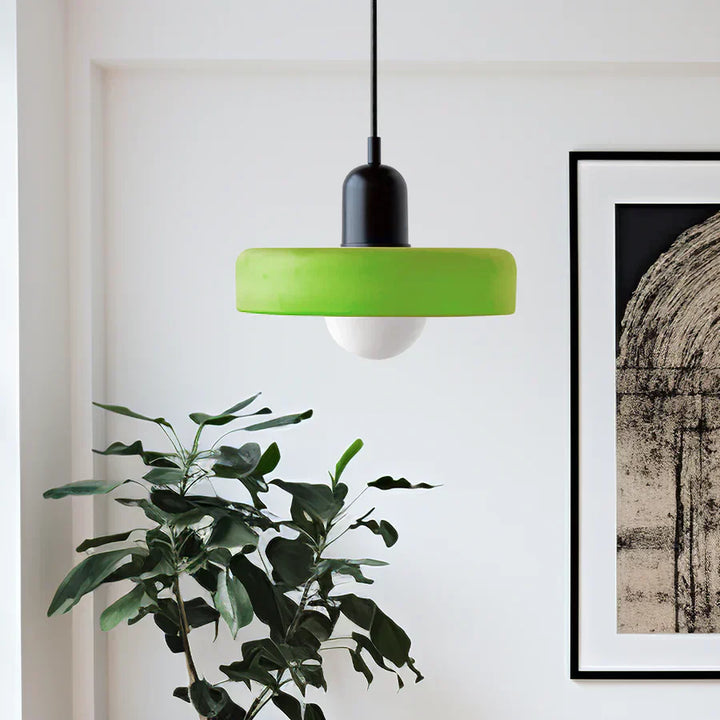 Skandynawska lampa sufitowa, marmur, do nowoczesnych i klasycznych wnętrz.