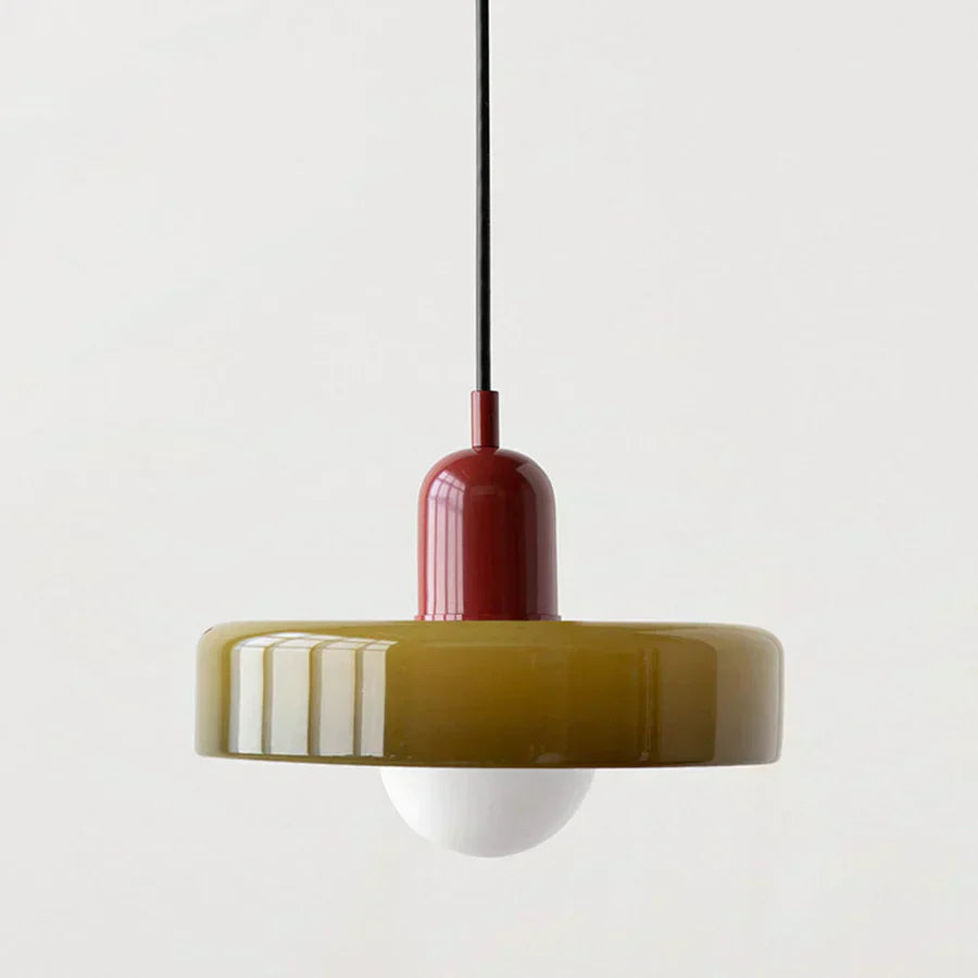 Oświetlenie sufitowe, marmurowa lampa, elegancki design skandynawski.
