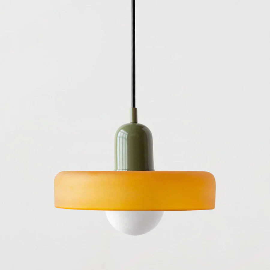 Lampa wisząca marmurowa, stylowy dodatek do wnętrz. Skandynawski design.