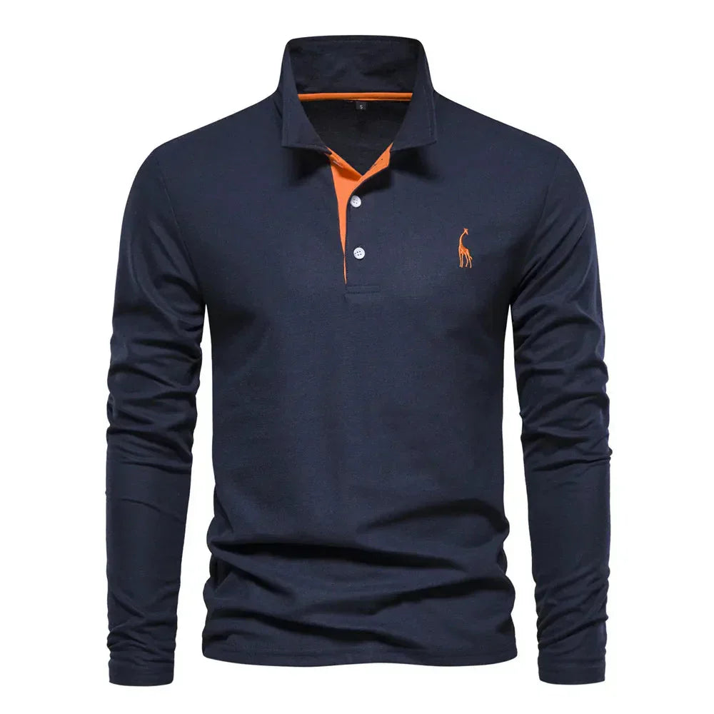Elegancka męska koszulka polo z długimi rękawami, haftem, klasycznym kołnierzykiem, w kolorze khaki.