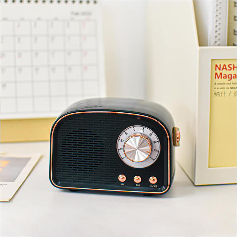 Vintage'owy głośnik Bluetooth o designie retro, wbudowane radio FM, kompaktowy, elegancki, czysty dźwięk, różnorodne opcje kolorystyczne.