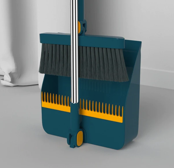 Zestaw miotły i szufelki z obrotową głowicą 180°, ergonomiczny design, skuteczne czyszczenie zakamarków pod meblami.