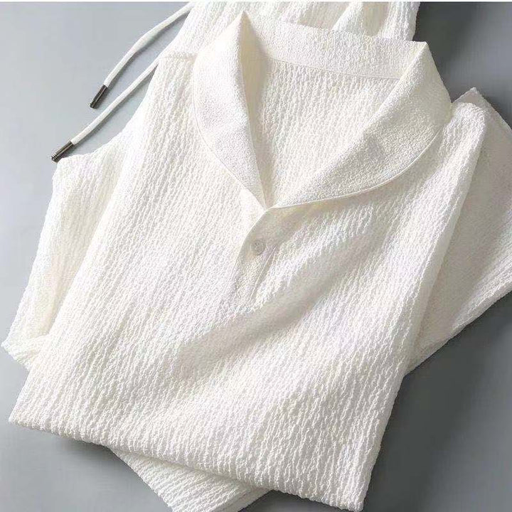 Męski letni komplet lniany, przewiewna koszula i pasujące szorty, elegancki i wygodny na sezon letni.