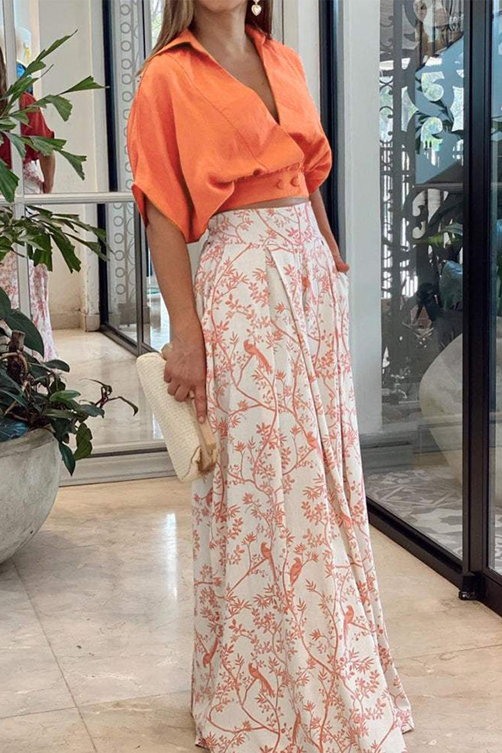 Damski elegancki zestaw dwuczęściowy z luksusowej satyny, crop top z długim rękawem, spodnie palazzo, elegancki i nowoczesny styl.