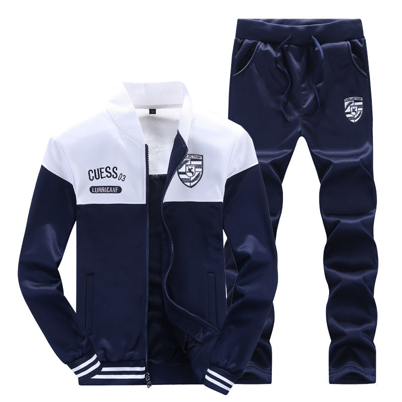 Męski dres sportowy w stylu baseballowym, biało-niebieski, z nowoczesnym kontrastowym designem dla sportowego i modnego wyglądu.