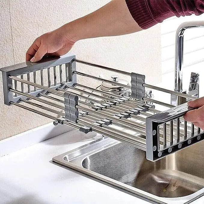 Rozkładana półka kuchenna ze stali nierdzewnej, nowoczesny design, idealna do organizacji zlewu, wspiera naczynia.