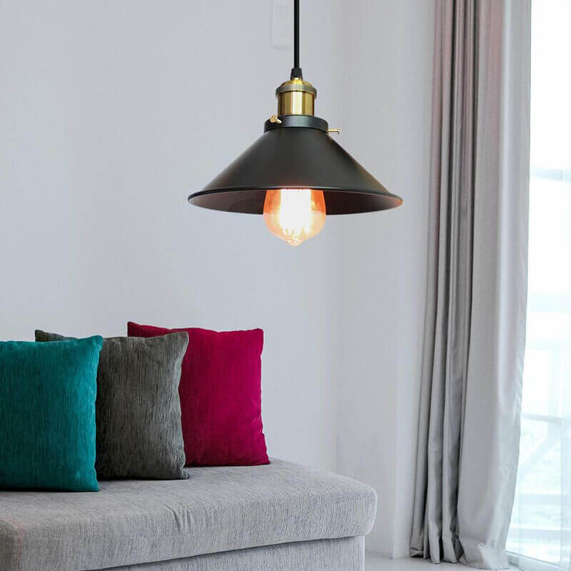 Mosiężna stożkowa lampa wisząca