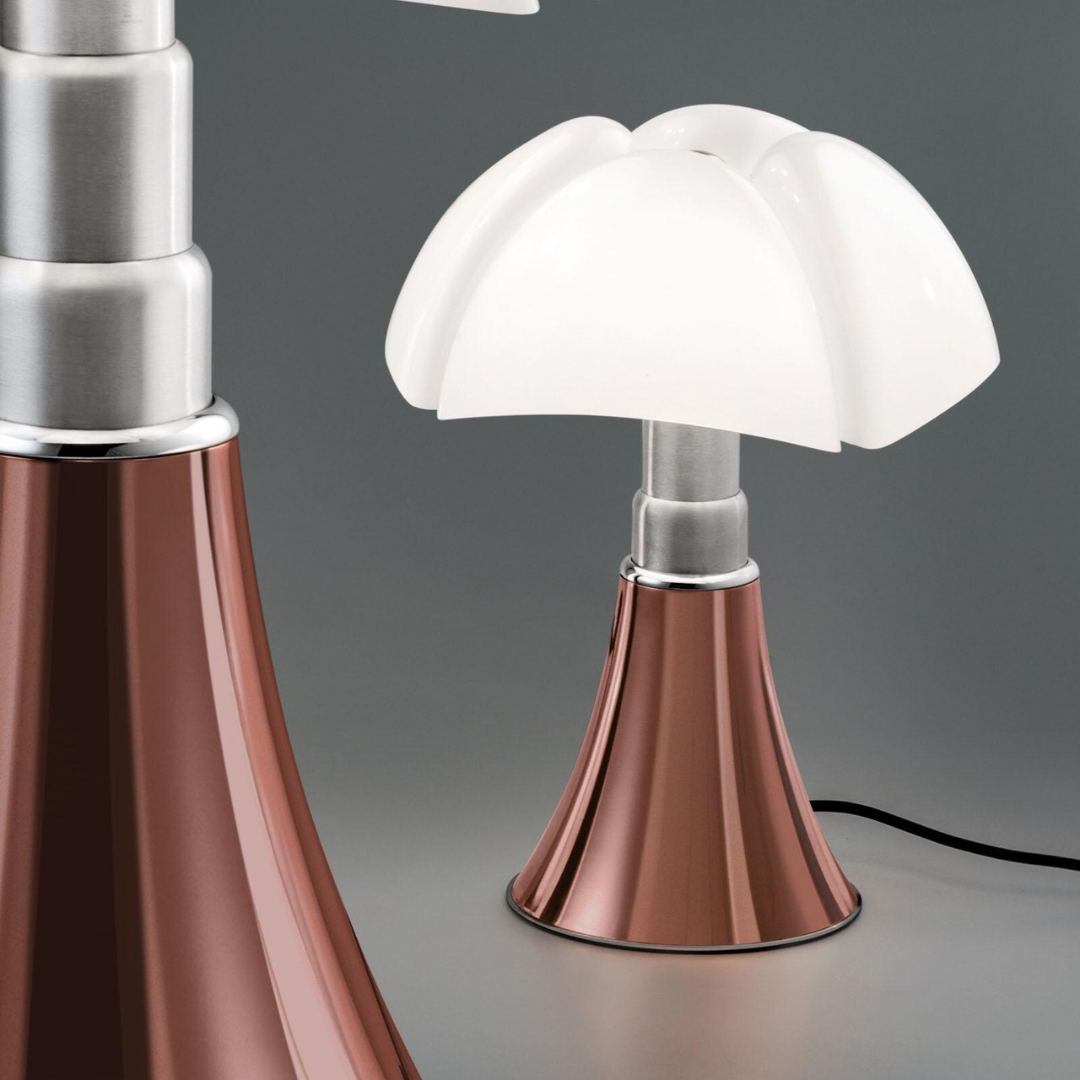 Stołowa Lampa Kwietna retro bezprzewodowa LED, kwiatowy design ze stali, miękkie i ciepłe światło, elegancki wystrój wnętrz