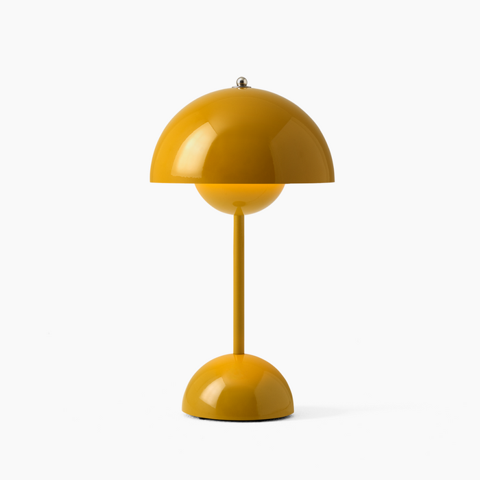 Lampa stołowa LED AuroraGlo, beżowo-czerwona, elegancki design, bezprzewodowa, idealna do salonu, biura, na taras.