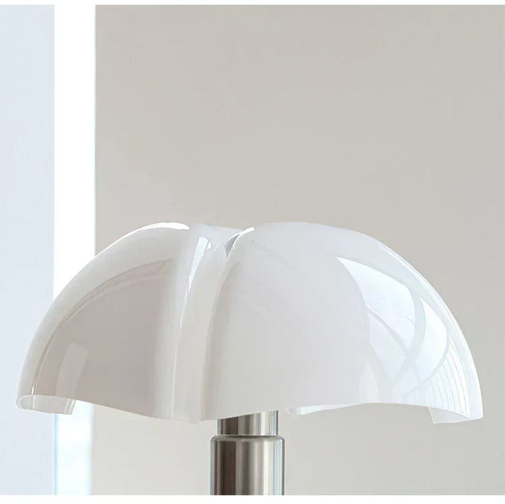 Retro lampa LED ClassicGlow, elegancki i jasny design, z abażurem z akrylu i aluminium, energooszczędna.